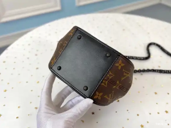 BC VUITTON BOURSICOT LOUIS 0513